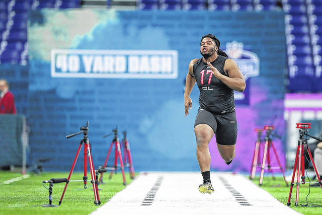 Murchison runs 5.05 in the 40 on NFL Combine Saturday