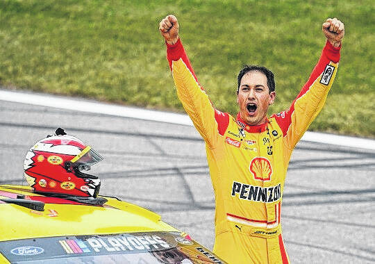 Young Colton students win contest, designs Joey Logano's race helmet –  Daily Bulletin